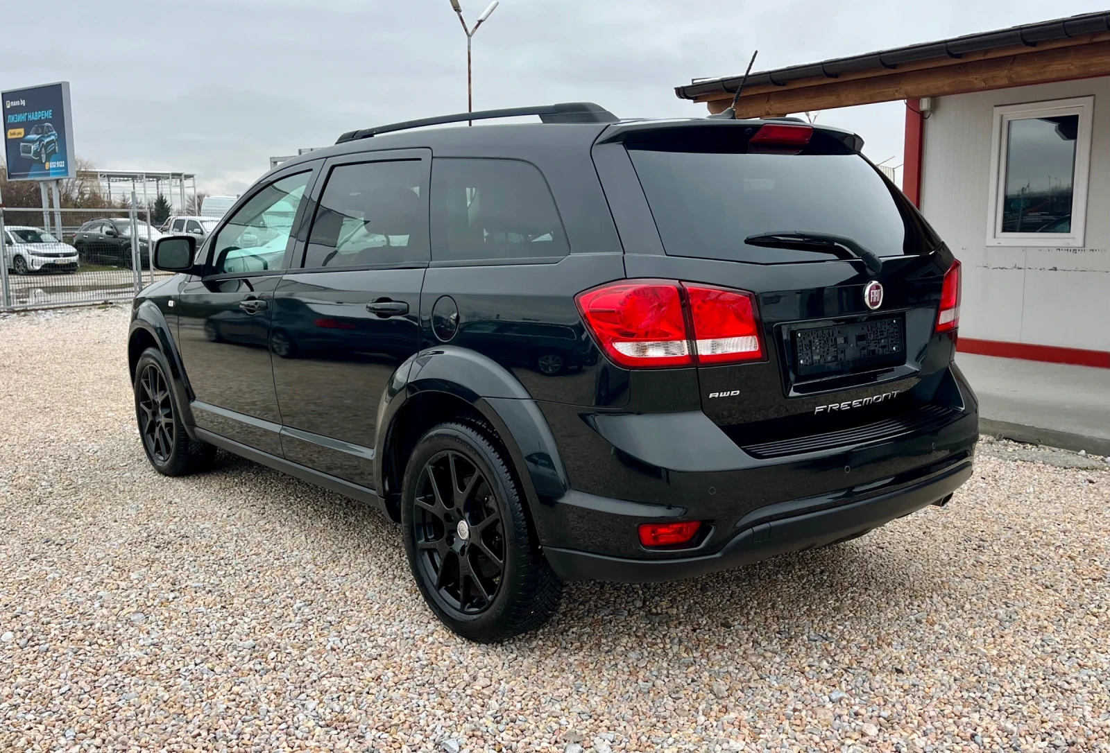 Fiat Freemont 2.0D* 170k.c* AWD* 6+ 1* FULL - изображение 3