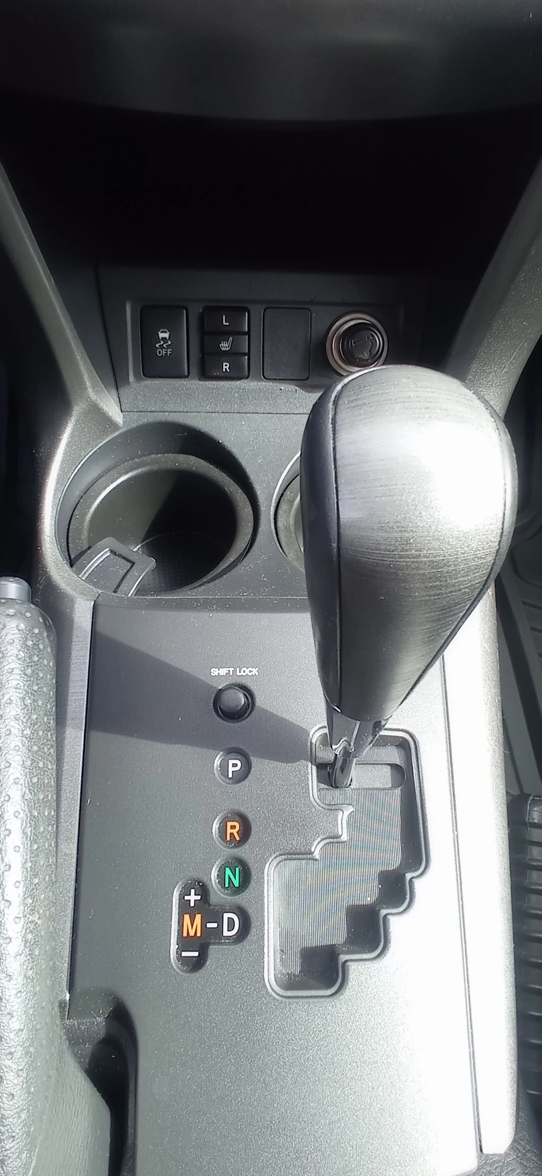 Toyota Rav4 D-cat 2, 2 150 к.с Crossover Automatic 4x4, снимка 10 - Автомобили и джипове - 53797443