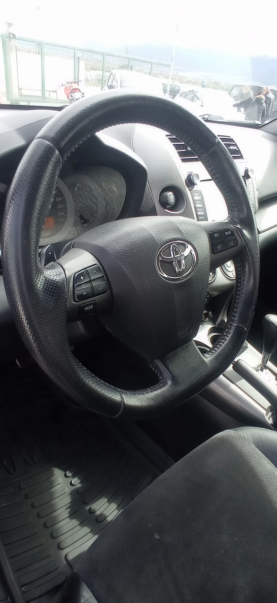 Toyota Rav4 D-cat 2, 2 150 к.с Crossover Automatic 4x4, снимка 16 - Автомобили и джипове - 53797443