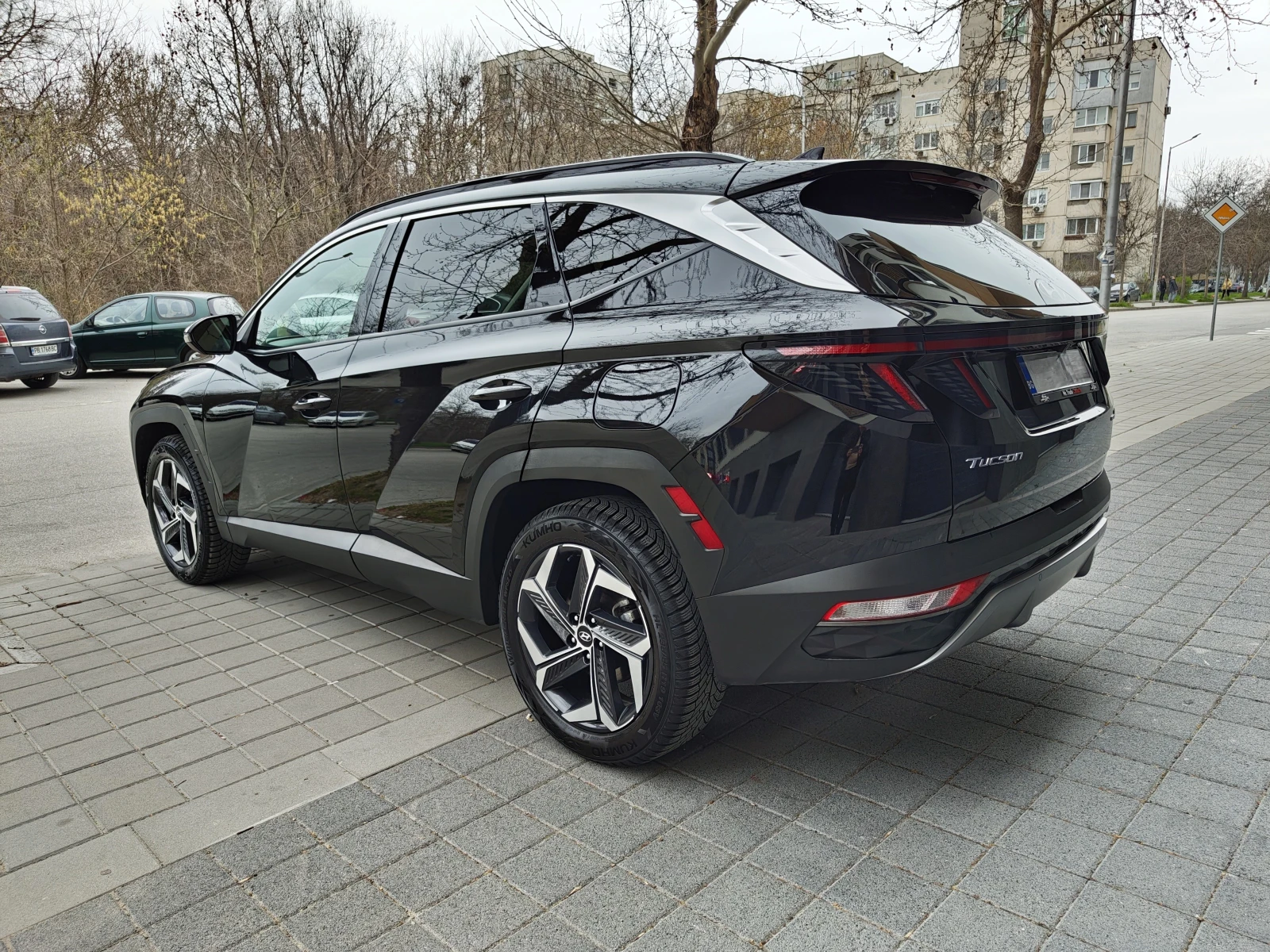 Hyundai Tucson 1.6-T Hybrid AWD, снимка 3 - Автомобили и джипове - 53952499