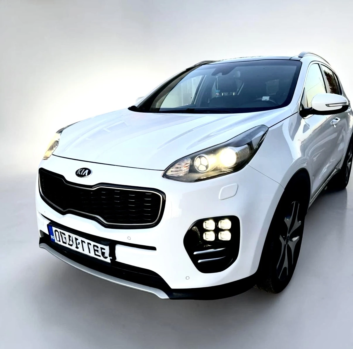 Kia Sportage 1.7 CRDI GT Line/Панорама/Каско/Подгрев/Кожа/, снимка 5 - Автомобили и джипове - 54323030