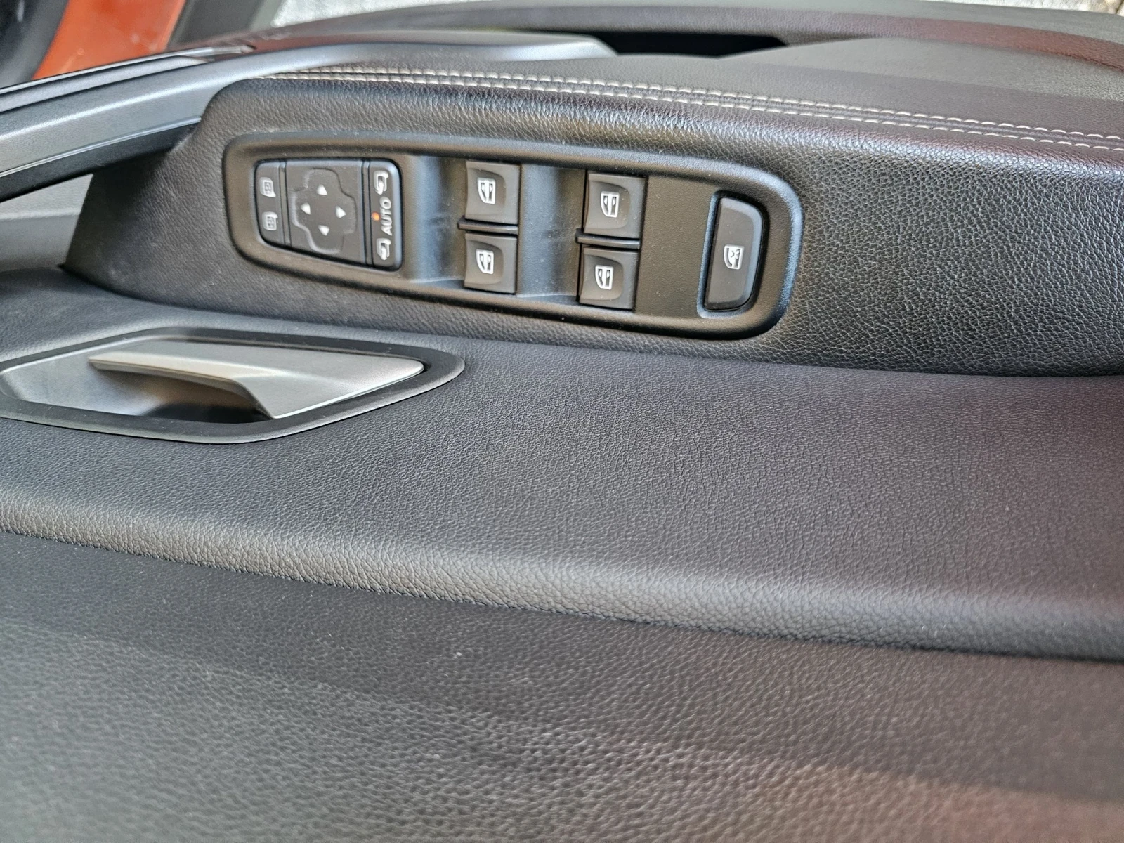 Dacia Duster, снимка 13 - Автомобили и джипове - 54575321