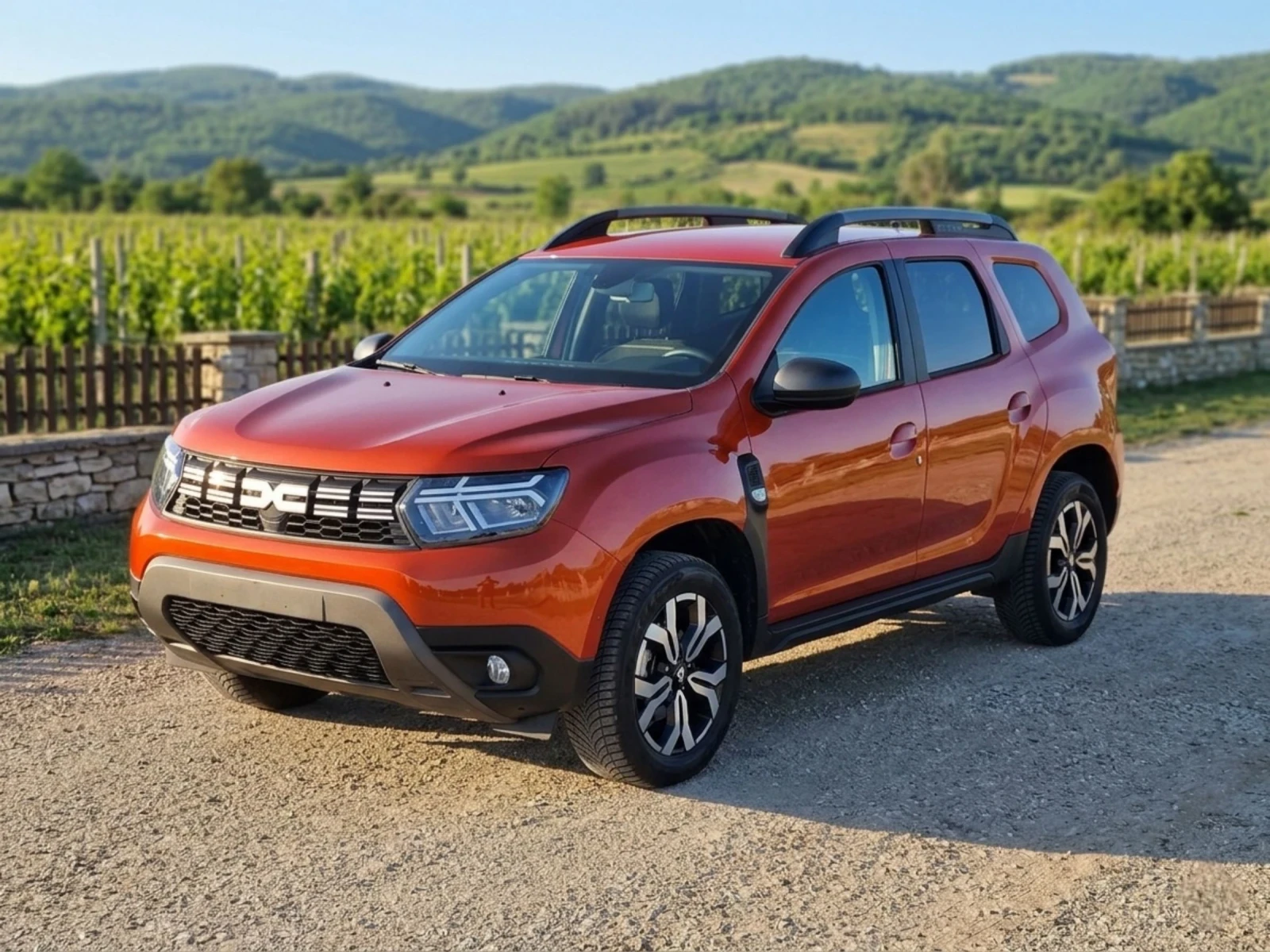 Dacia Duster, снимка 2 - Автомобили и джипове - 54575321