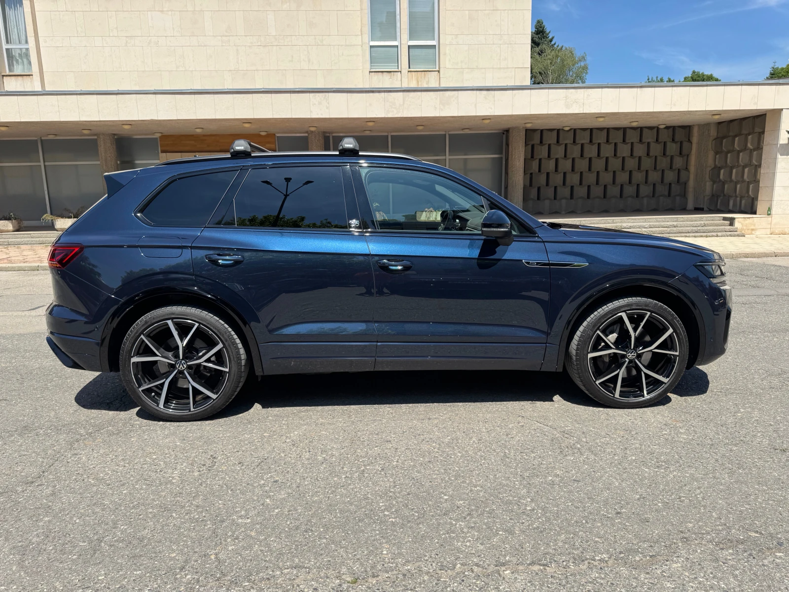 VW Touareg 3.0 TSI 4Motion R-Line Edition 20 , снимка 8 - Автомобили и джипове - 54619209