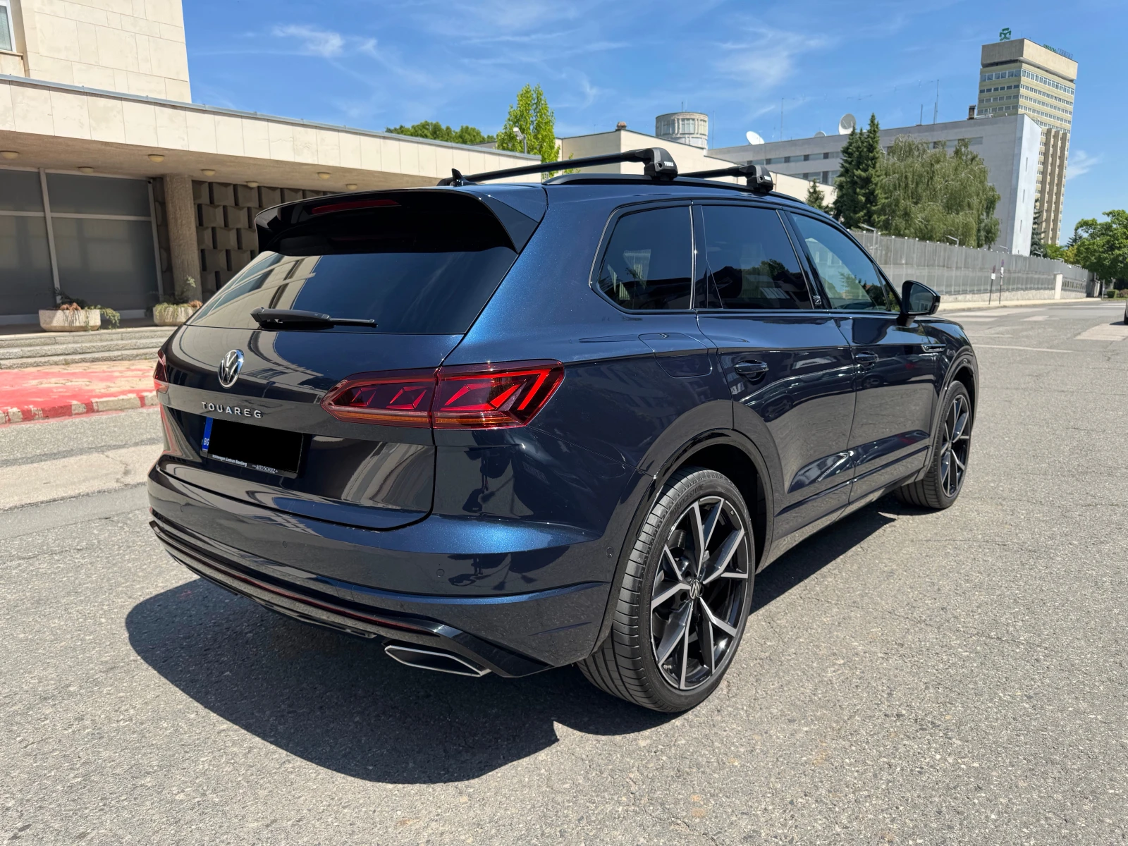 VW Touareg 3.0 TSI 4Motion R-Line Edition 20 , снимка 6 - Автомобили и джипове - 54619209