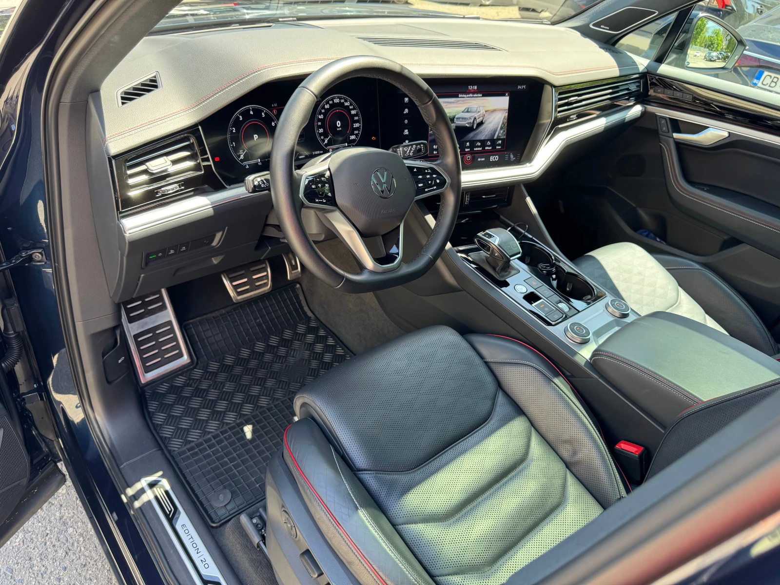 VW Touareg 3.0 TSI 4Motion R-Line Edition 20 , снимка 9 - Автомобили и джипове - 54619209