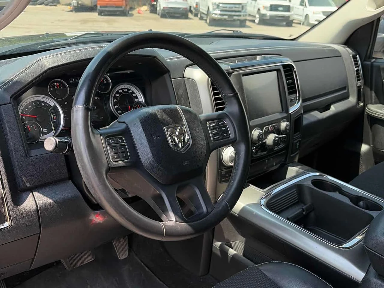 Dodge RAM 1500 * Night * CARFAX * 2 ����� * �������� * KEYLESS | Mobile.bg � ����������� 5