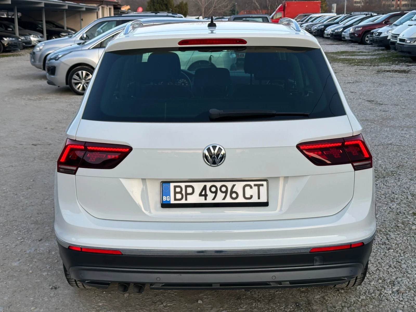 VW Tiguan 2.0TDI~150к.с~АВТОМАТ~, снимка 5 - Автомобили и джипове - 54751897