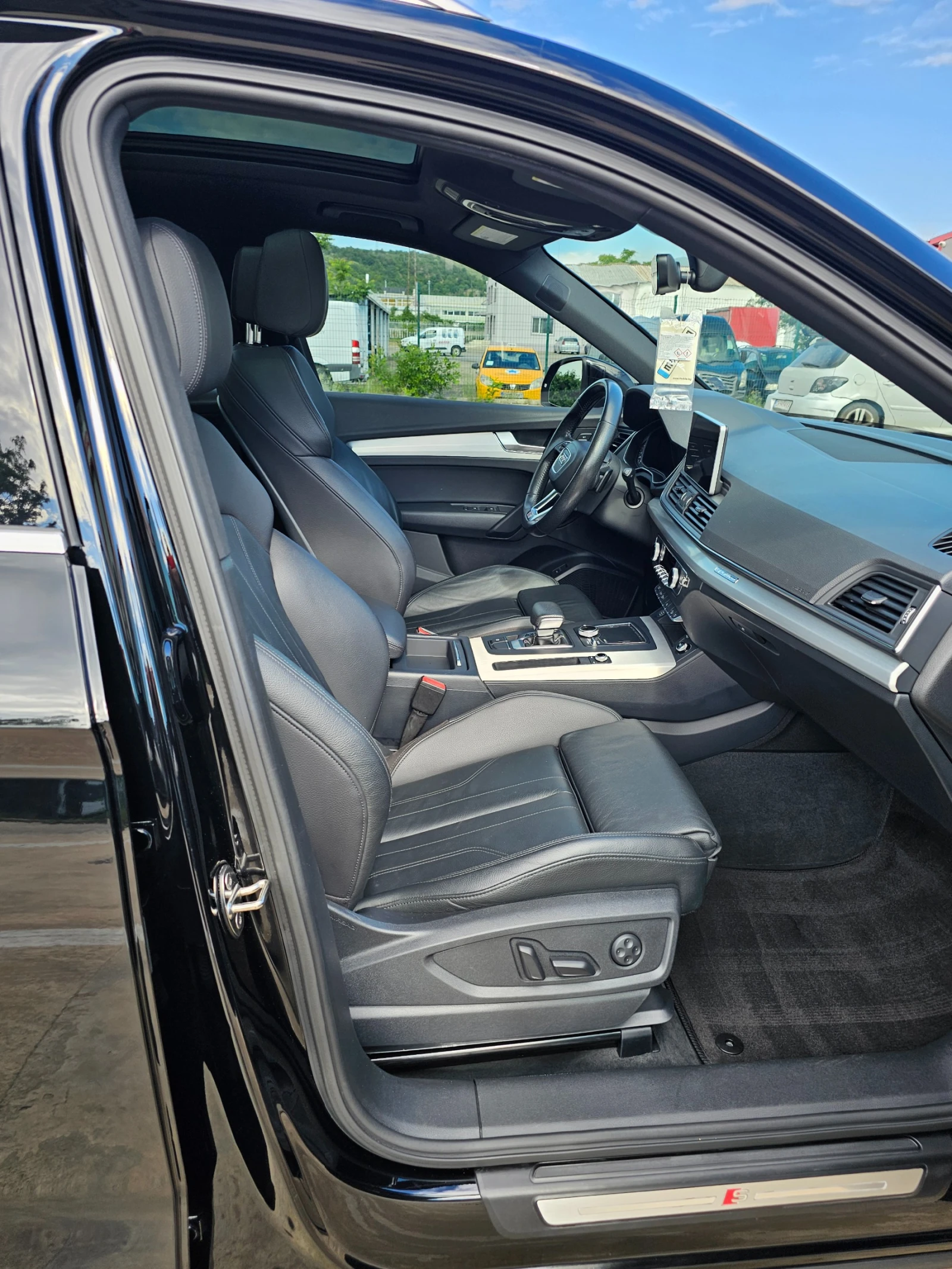Audi Q5 2.0 TFSI Technik S-Lane Matrix B&O Дигитално табло, снимка 12 - Автомобили и джипове - 54759414