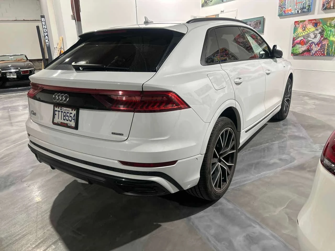 Audi Q8 * Progressiv * АВТОКРЕДИТ БЕЗ ПЪРВОНАЧАЛНА ВНОСКА*, снимка 3 - Автомобили и джипове - 55005998