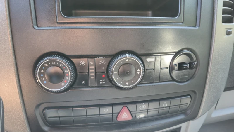 Mercedes-Benz Sprinter 515, снимка 7 - Бусове и автобуси - 51168627