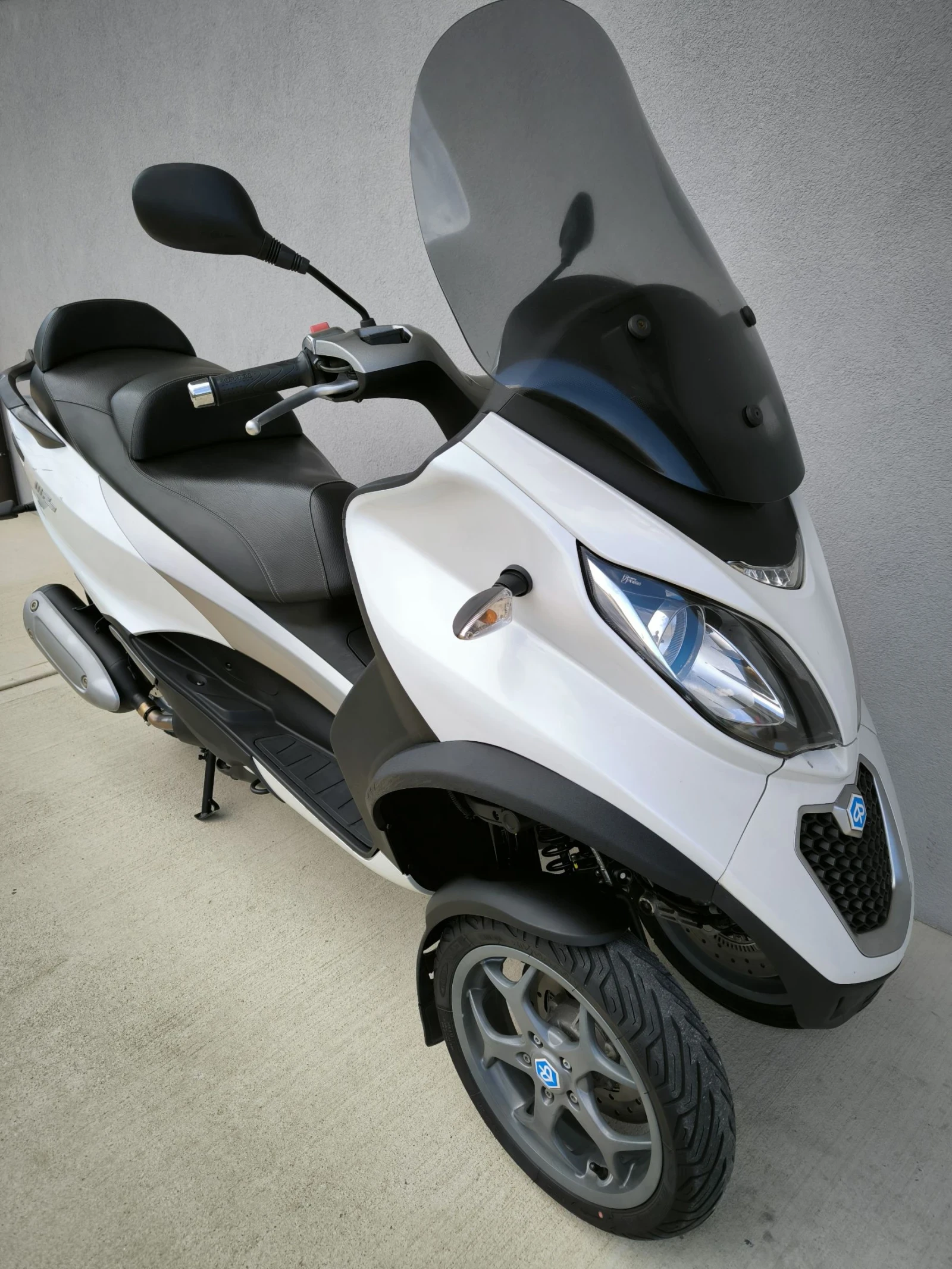 Piaggio Mp3 300i LT, 10.414 km., ABS/ASR, Нов внос Италия  - изображение 8