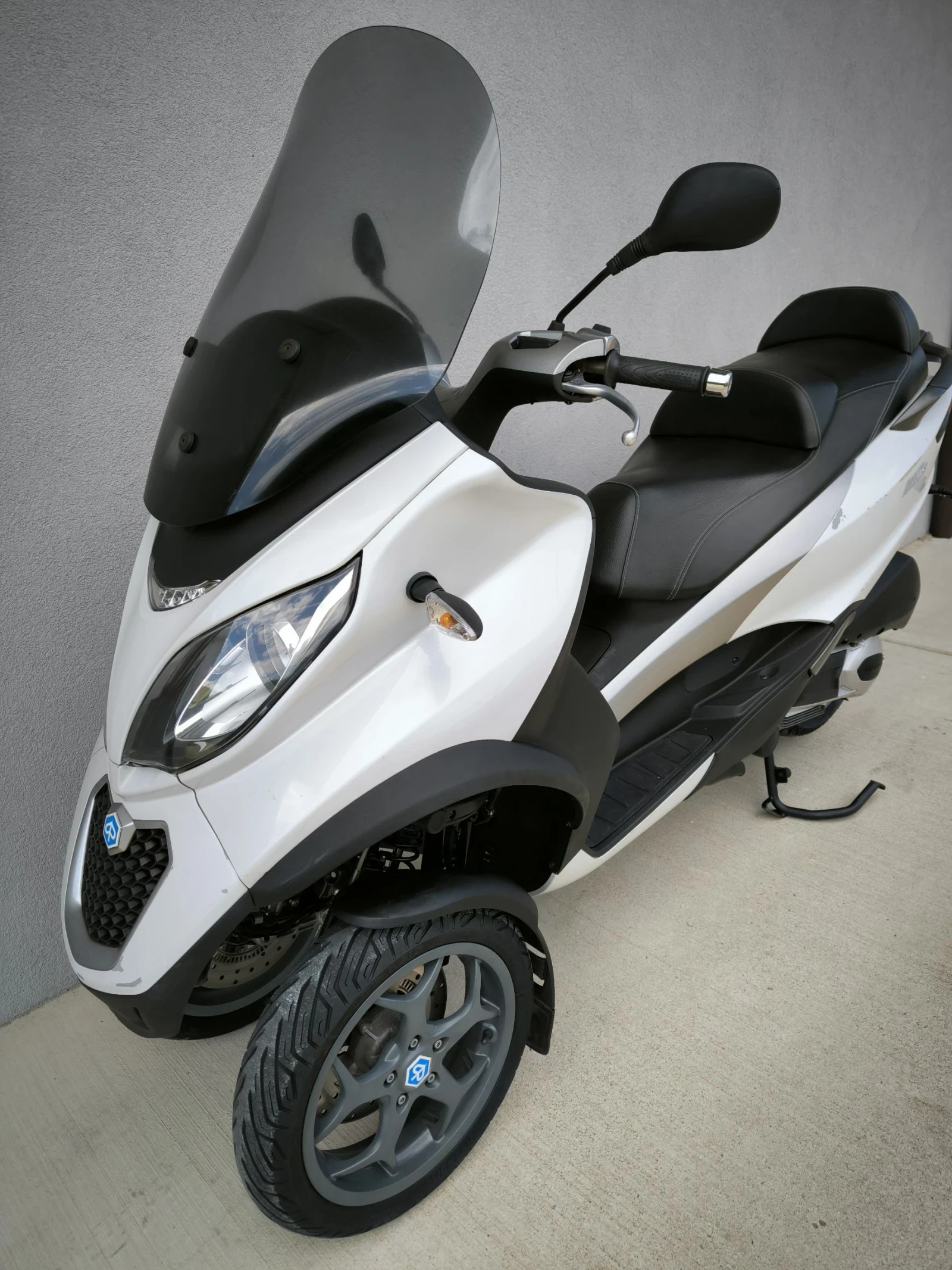 Piaggio Mp3 300i LT, 10.414 km., ABS/ASR, Нов внос Италия  - изображение 9