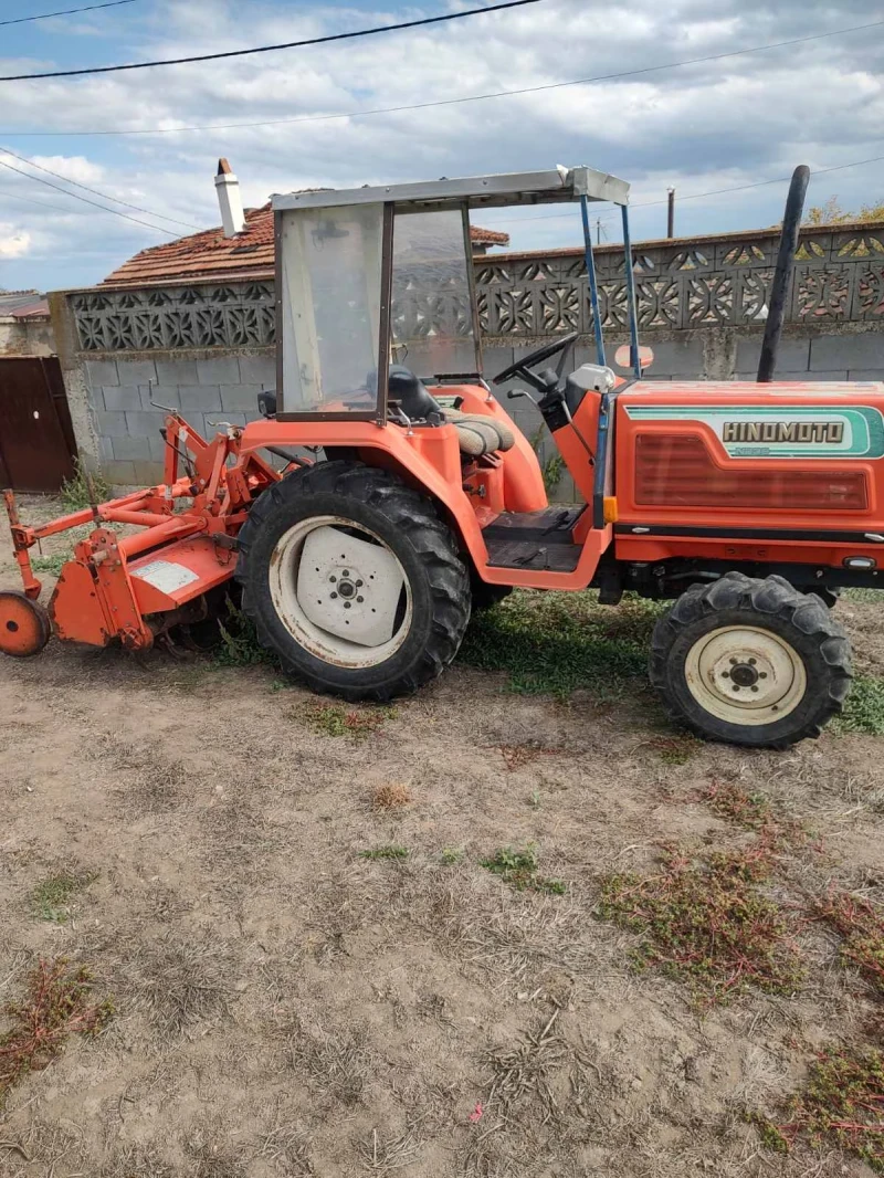 Трактор Hinomoto