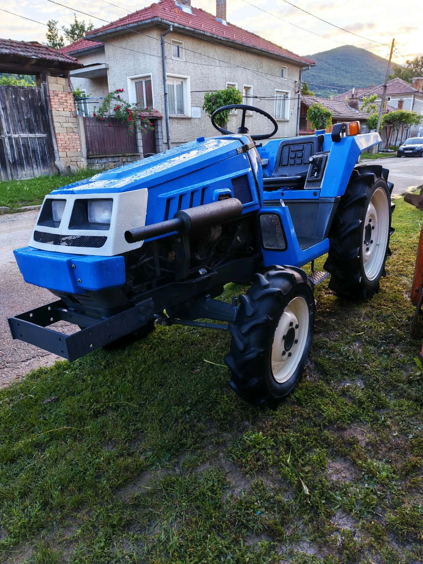 Трактор ISEKI Tu 180