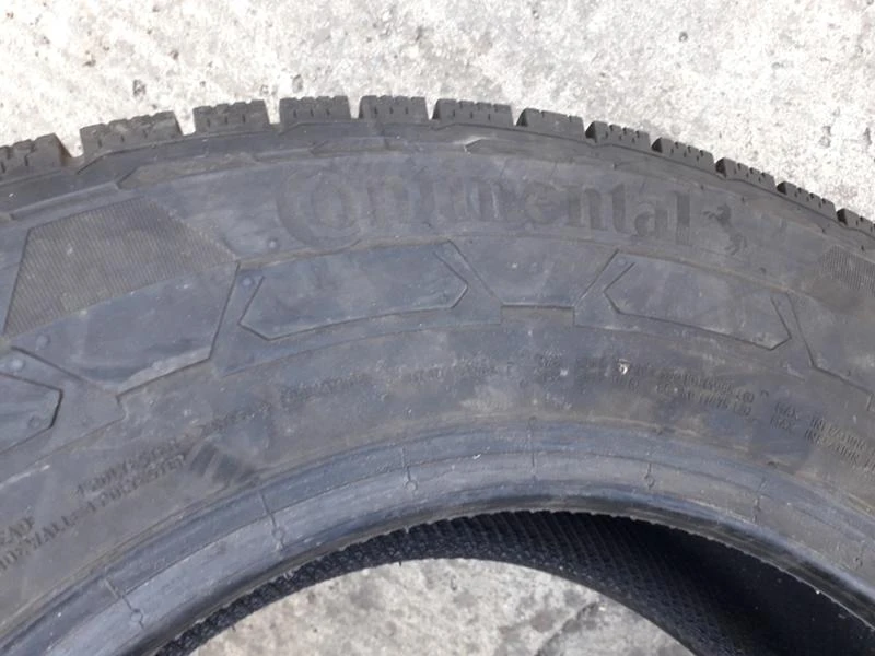 Гуми Зимни 215/65R15, снимка 6 - Гуми и джанти - 26430956