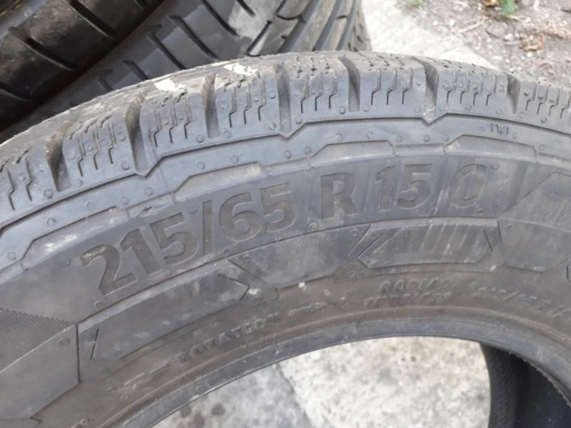 Гуми Зимни 215/65R15, снимка 4 - Гуми и джанти - 26430956