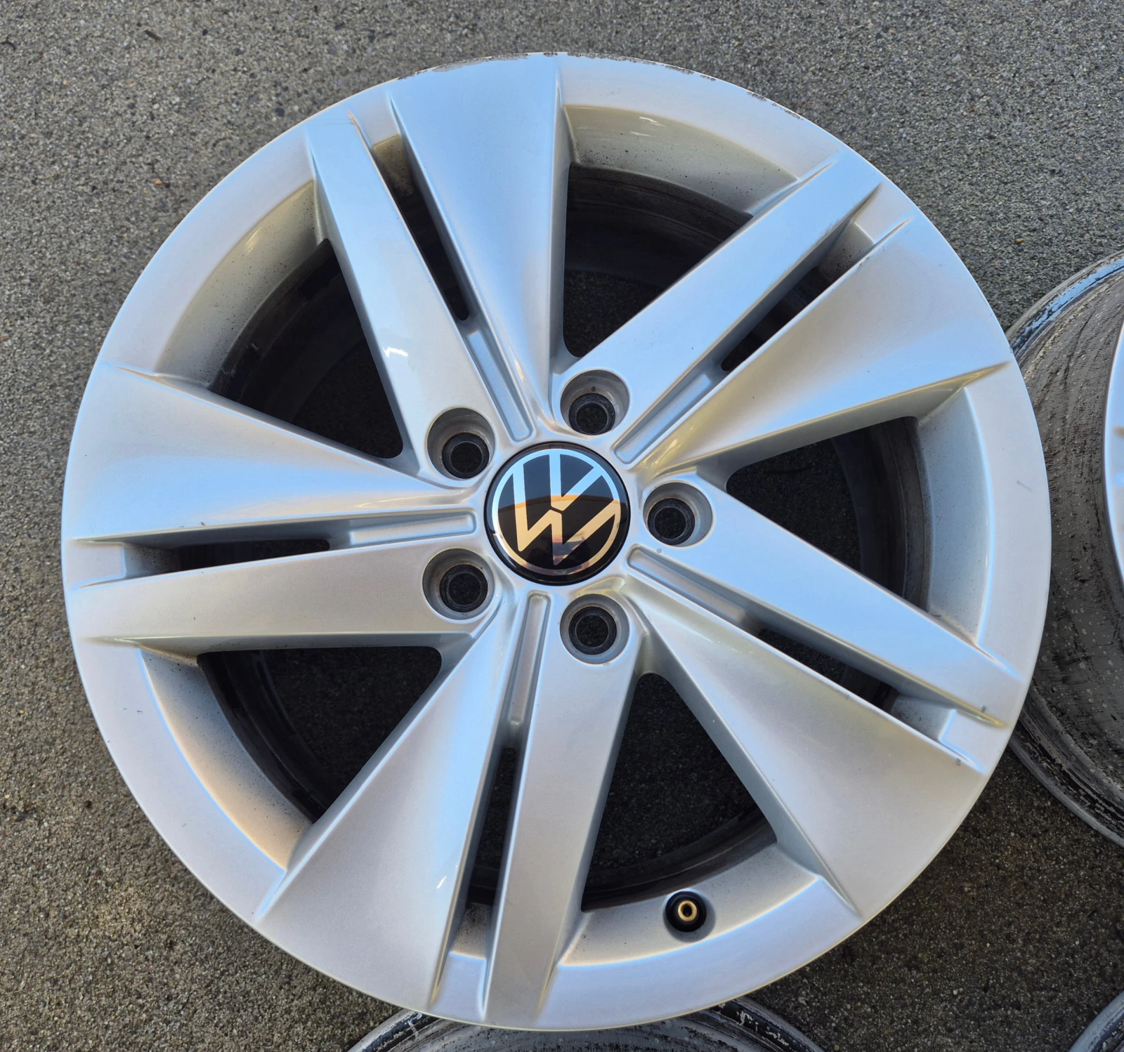 Джанти за VW Golf, снимка 4 - Гуми и джанти - 56315135
