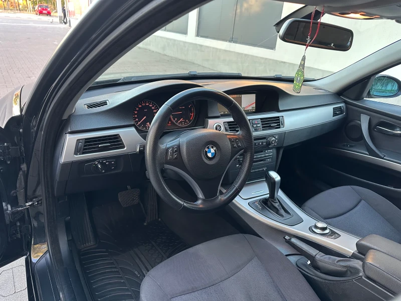 BMW 320, снимка 14 - Автомобили и джипове - 48324988