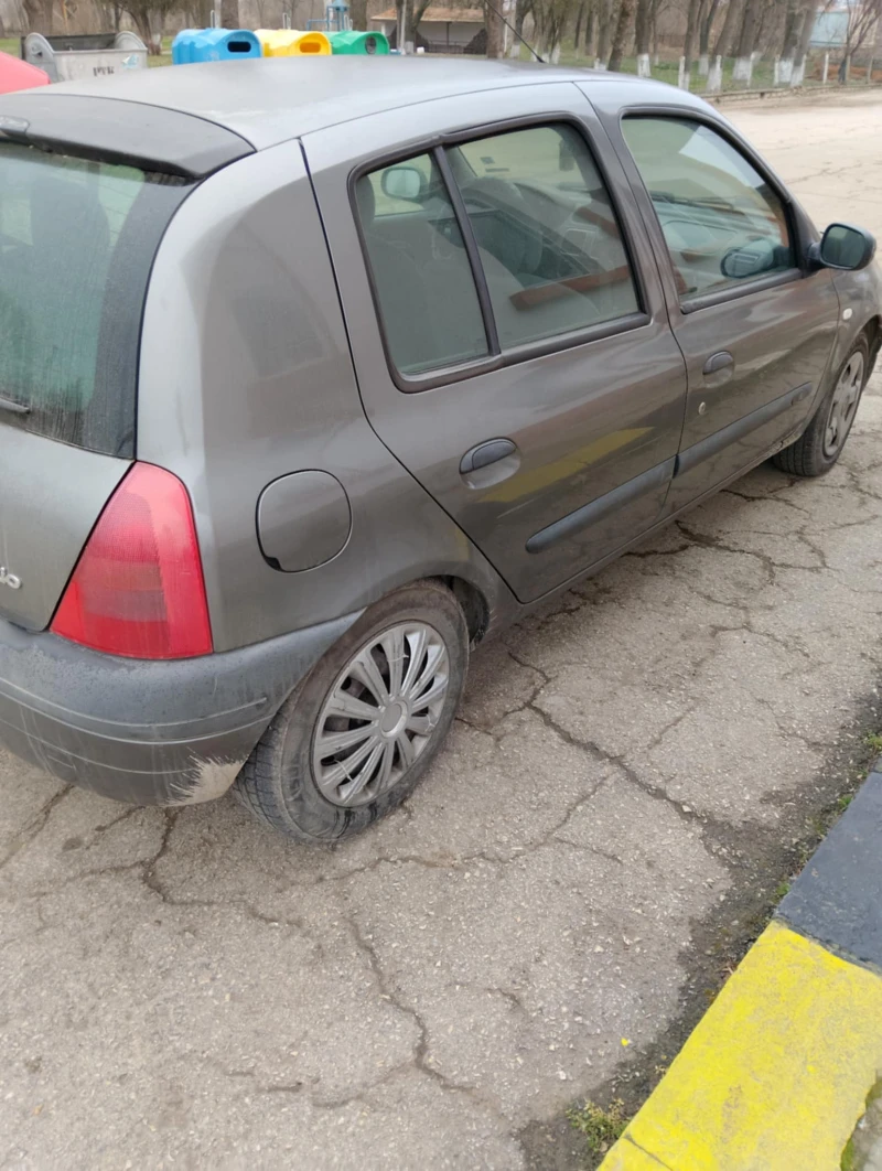 Renault Clio, снимка 1 - Автомобили и джипове - 48953141