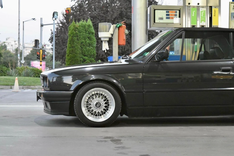 BMW 318, снимка 5 - Автомобили и джипове - 52713361