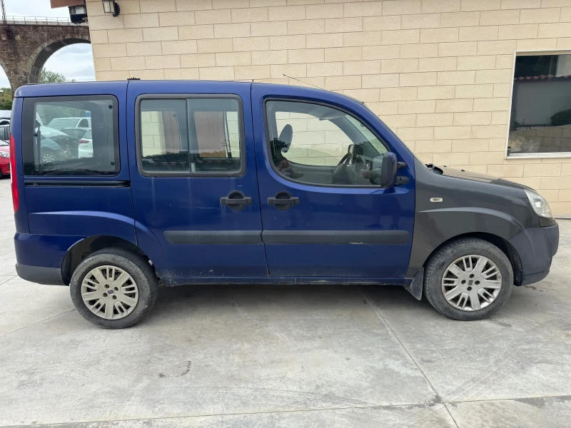 Fiat Doblo 1.9 JTD, снимка 3 - Автомобили и джипове - 50337711