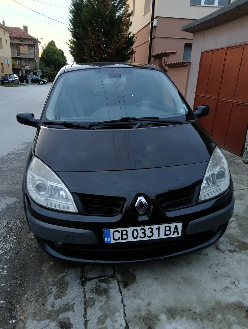 Renault Scenic, снимка 2 - Автомобили и джипове - 51075927