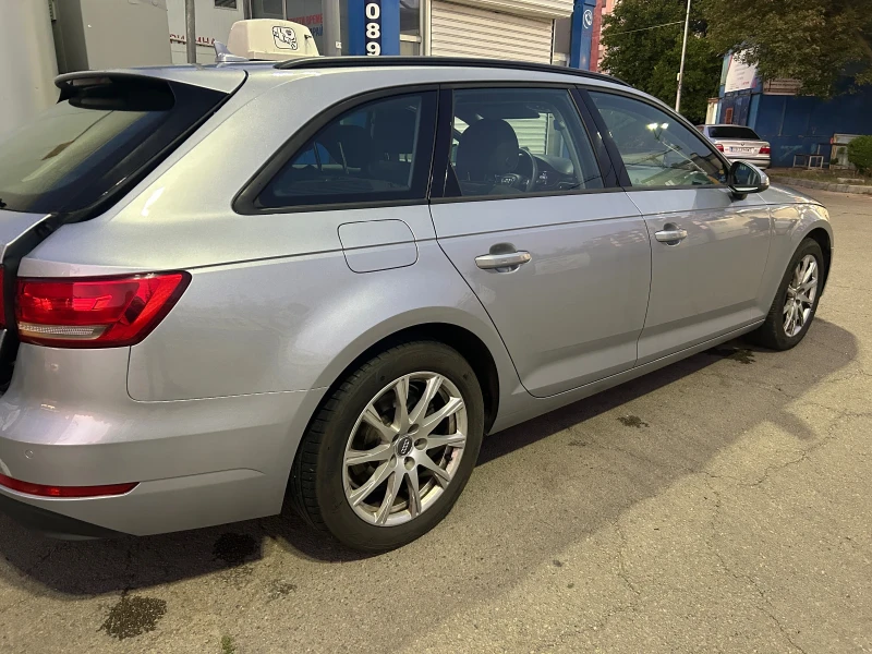 Audi A4, снимка 3 - Автомобили и джипове - 52093858