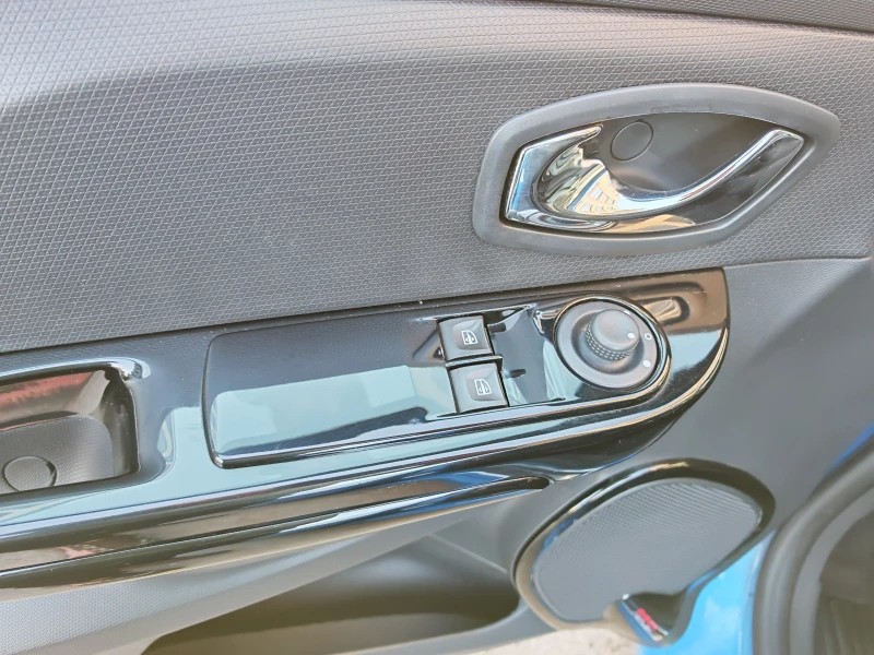 Renault Clio 1.5 DIZEL 75  KN, снимка 8 - Автомобили и джипове - 52752205