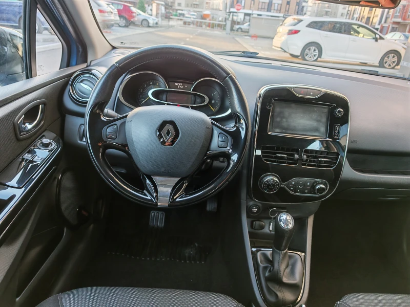 Renault Clio 1.5 DIZEL 75  KN, снимка 10 - Автомобили и джипове - 52752205