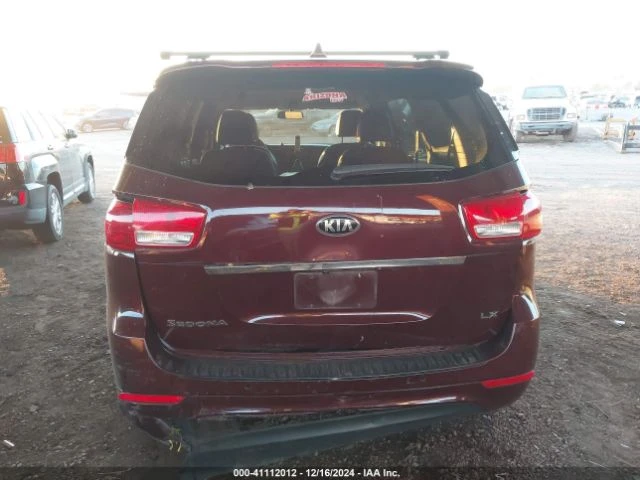 Kia Sedona, снимка 6 - Автомобили и джипове - 48696759