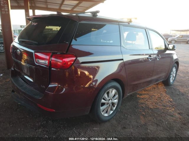 Kia Sedona, снимка 4 - Автомобили и джипове - 48696759