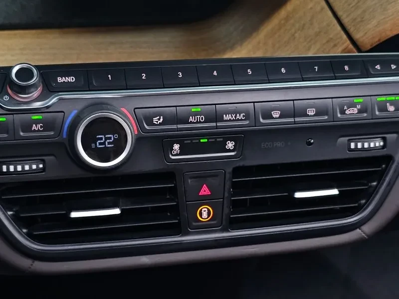 BMW i3 Sol+ , снимка 16 - Автомобили и джипове - 55229169
