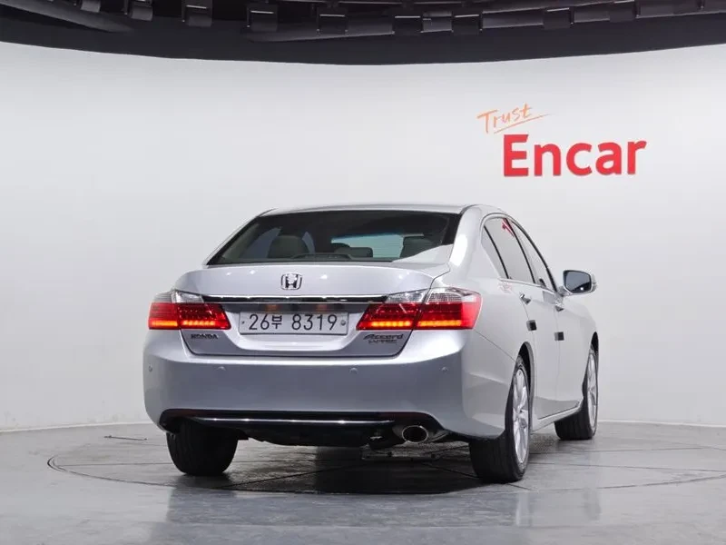 Honda Accord 2.4 9Th Gen , снимка 4 - Автомобили и джипове - 55715384