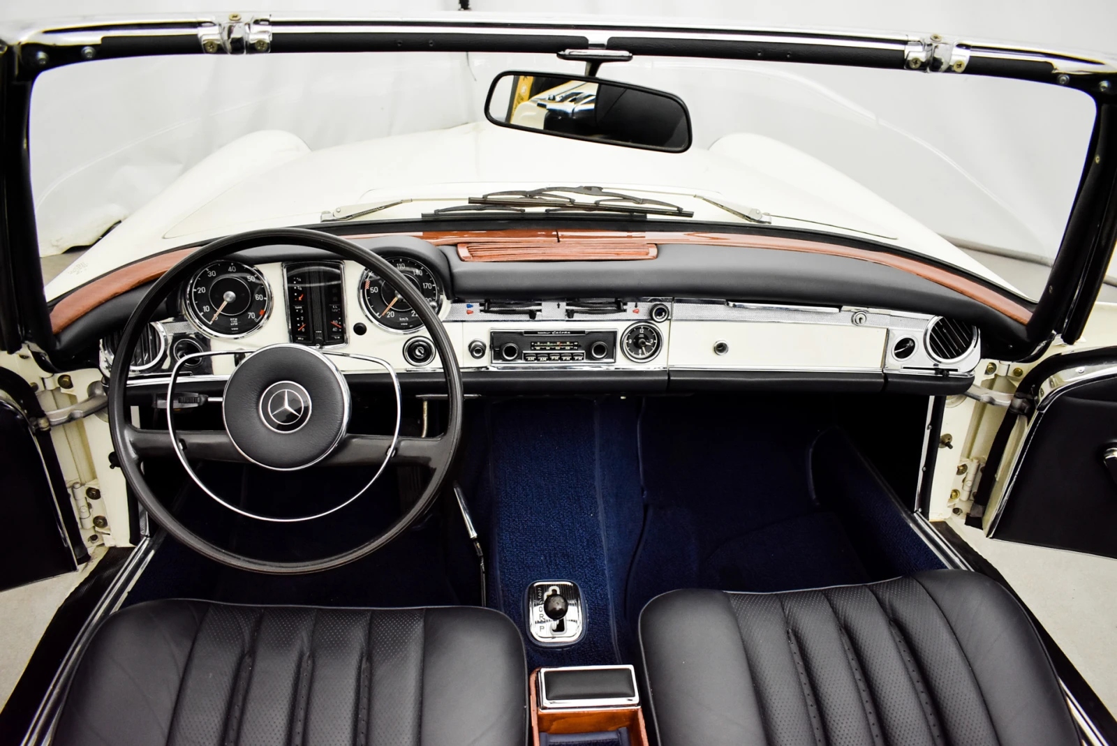 Mercedes-Benz 230 SL Pagoda | Mobile.bg   12