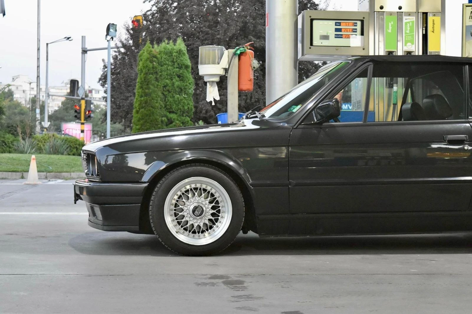 BMW 318  - изображение 5