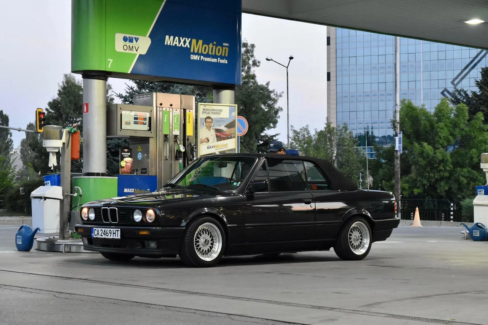 BMW 318  - изображение 8