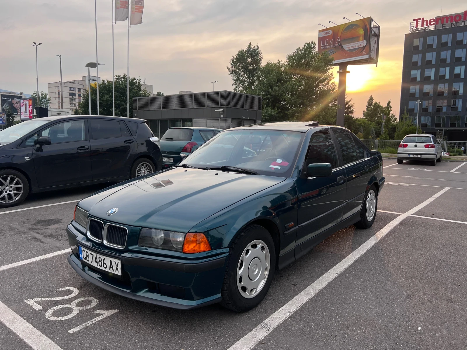 BMW 320  - изображение 2