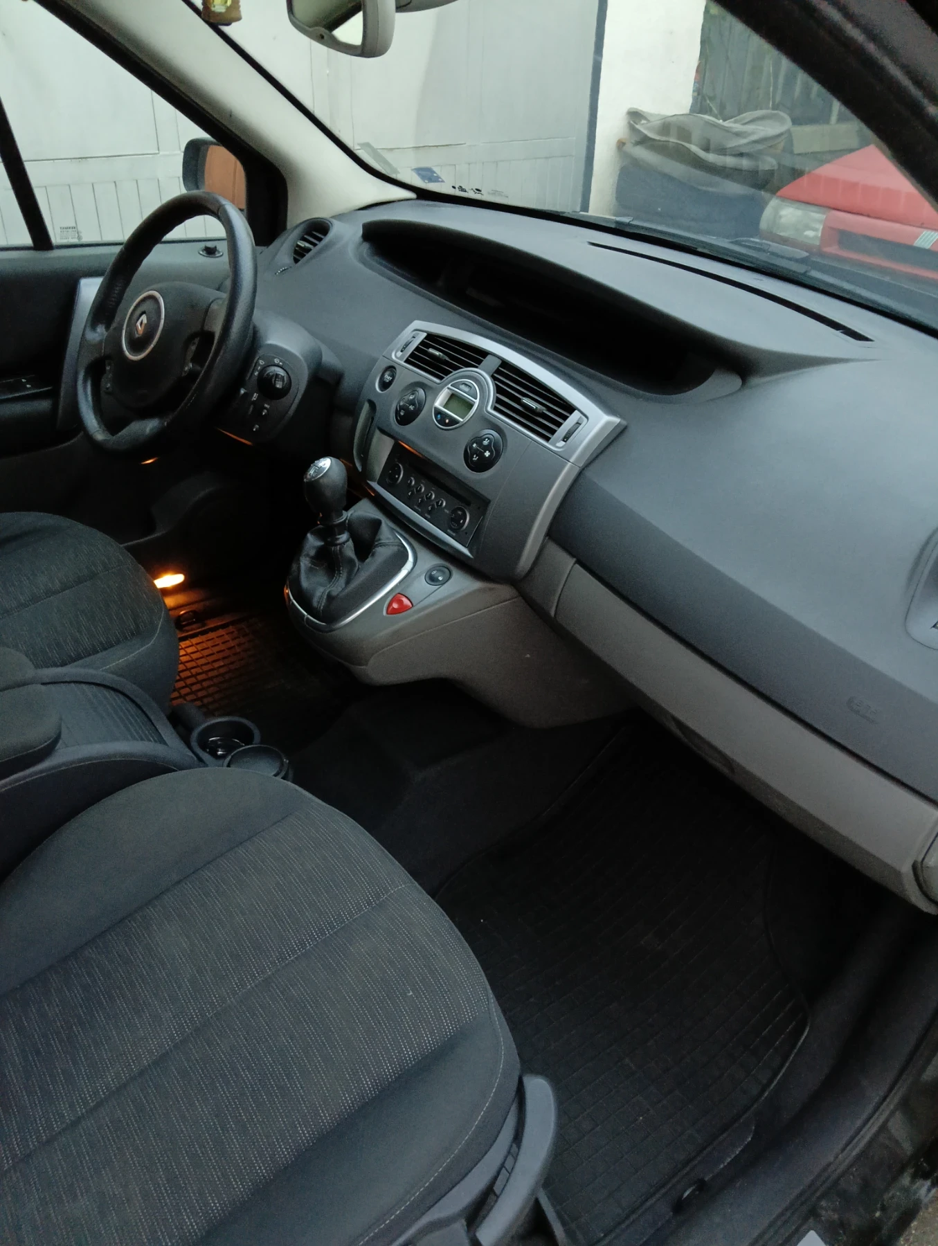 Renault Scenic  - изображение 5