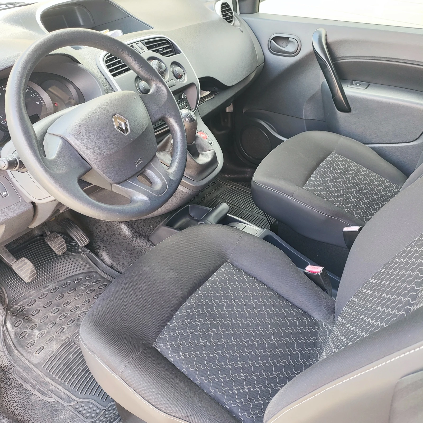 Renault Kangoo  - изображение 4