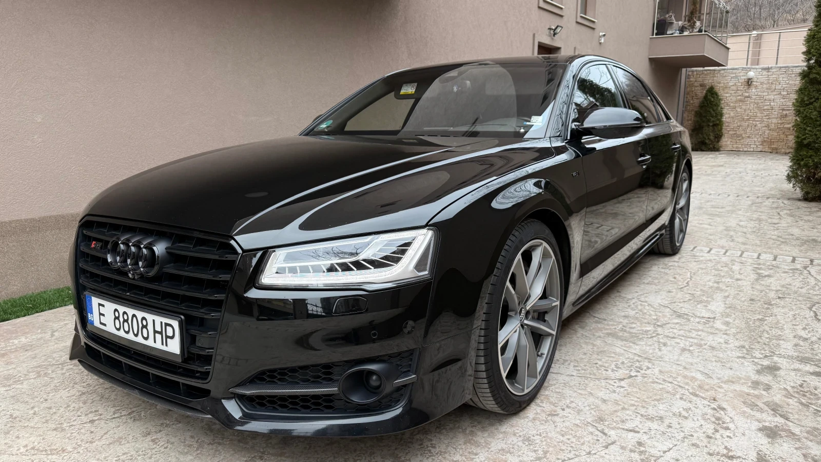 Audi S8 Plus - изображение 3