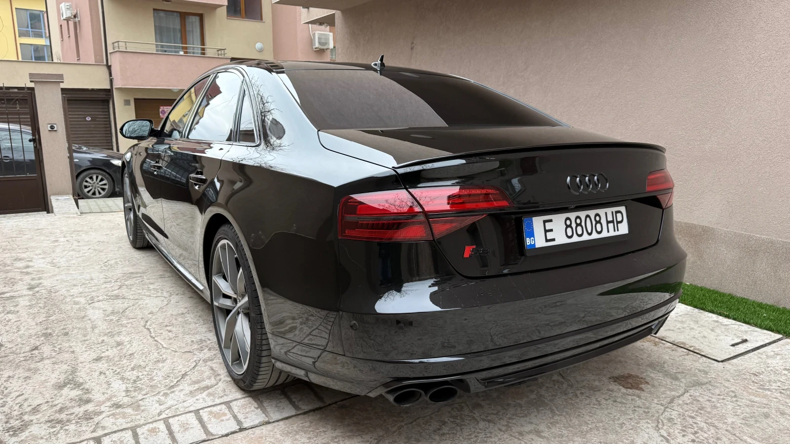Audi S8 Plus - изображение 4