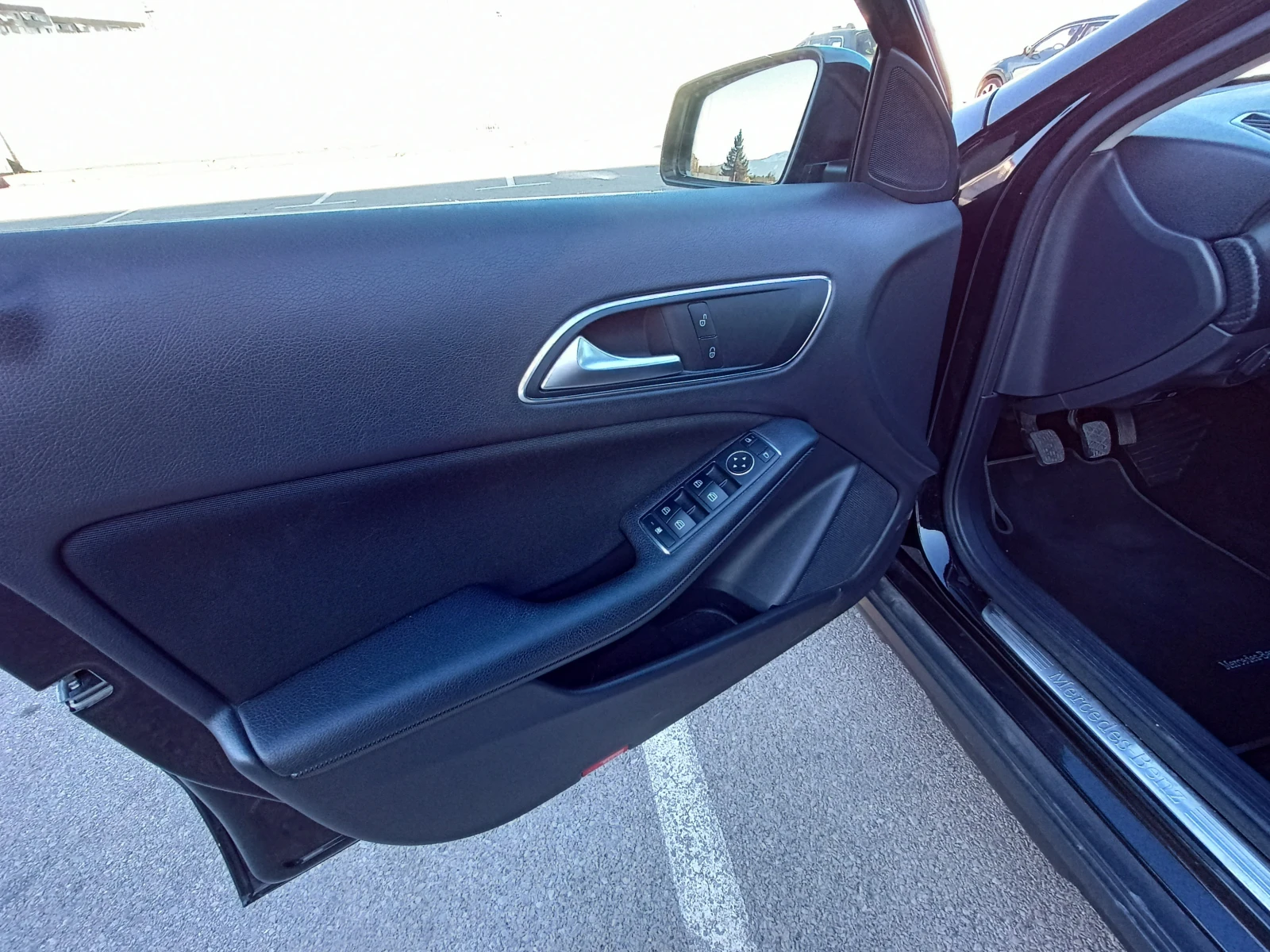 Mercedes-Benz GLA 180 -= 96.000 Km= - - изображение 10