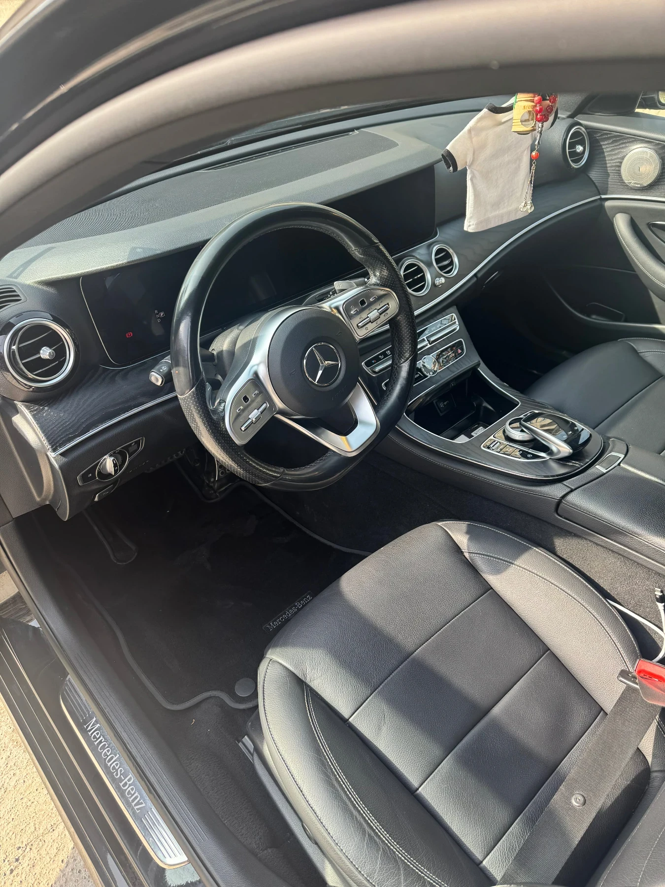 Mercedes-Benz E 220 Мерцедес 220 Уникат без забележка , снимка 8 - Автомобили и джипове - 53757570