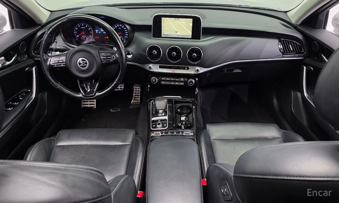 Kia Stinger PLATINUM* ПОДГРЕВ* ОБДУХВАНЕ* КАМЕРА* ШИБИДАХ, снимка 9 - Автомобили и джипове - 53874563