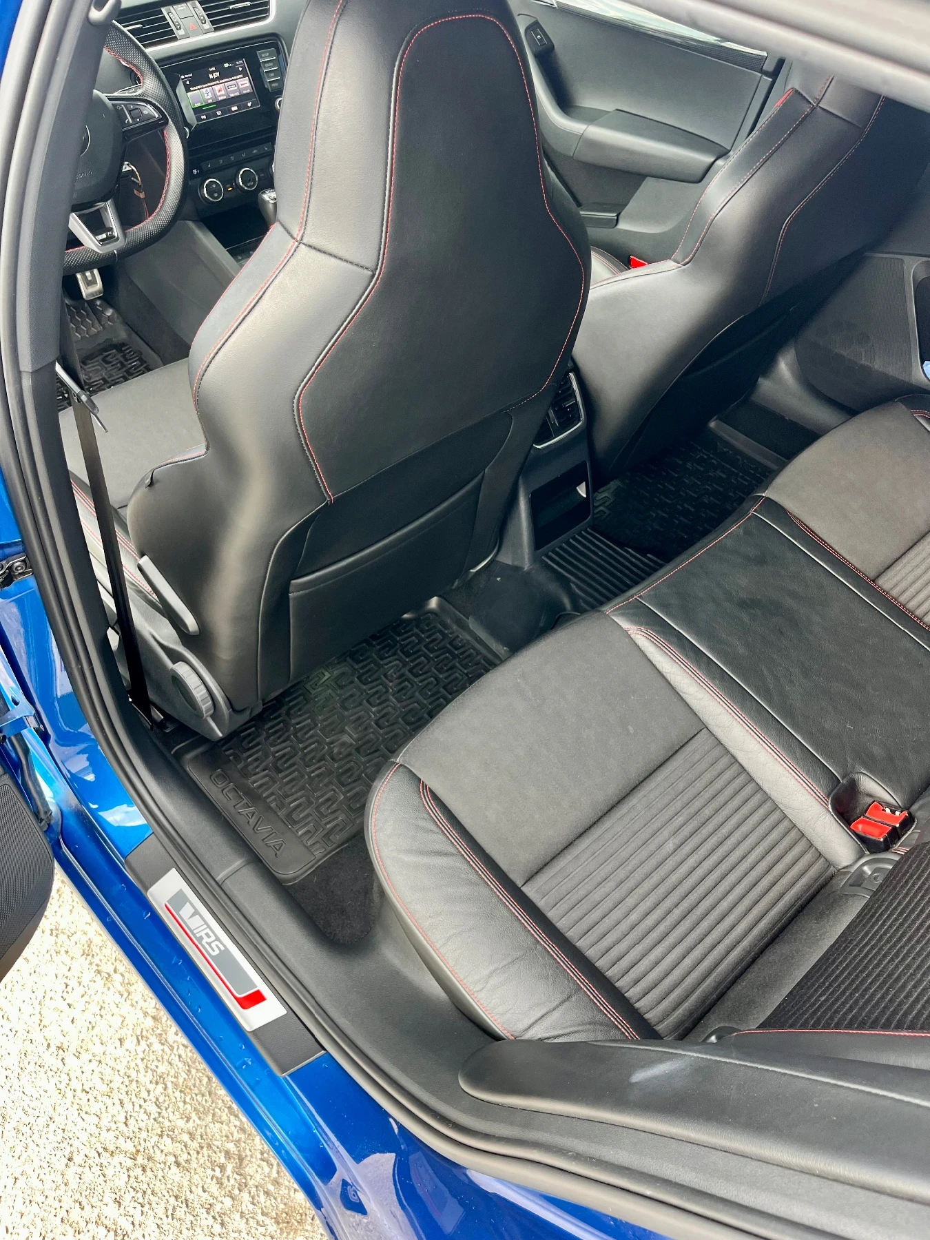 Skoda Octavia 2.0 VRS, снимка 16 - Автомобили и джипове - 54058385