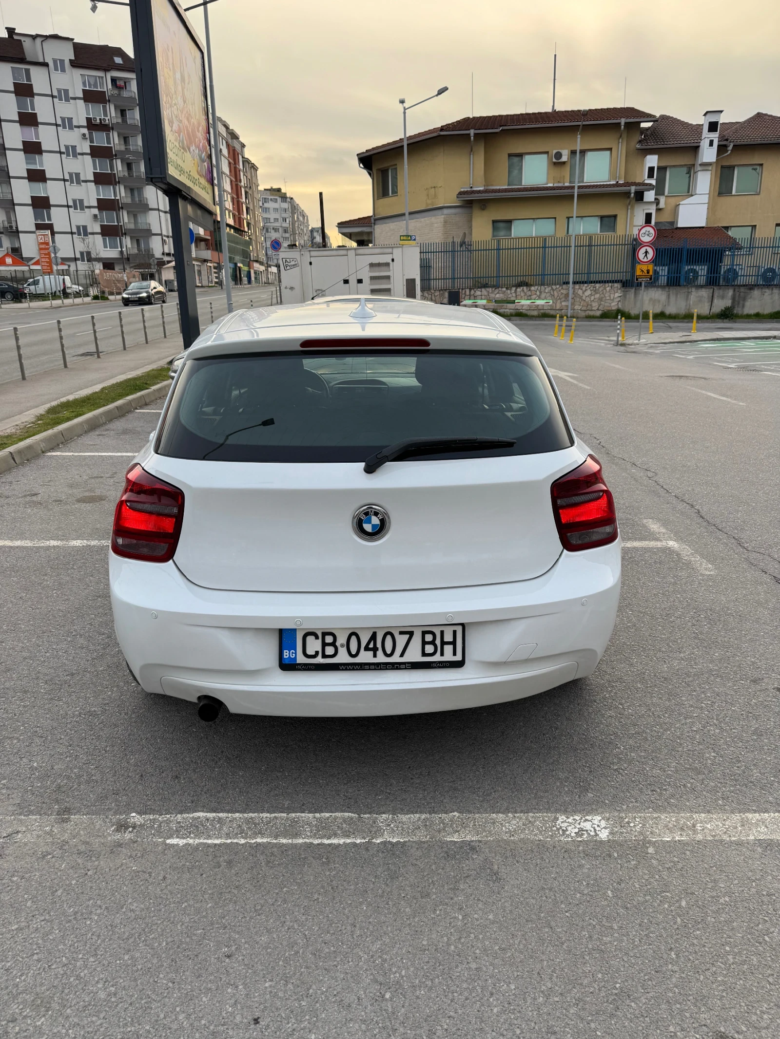 BMW 116, снимка 2 - Автомобили и джипове - 54159768