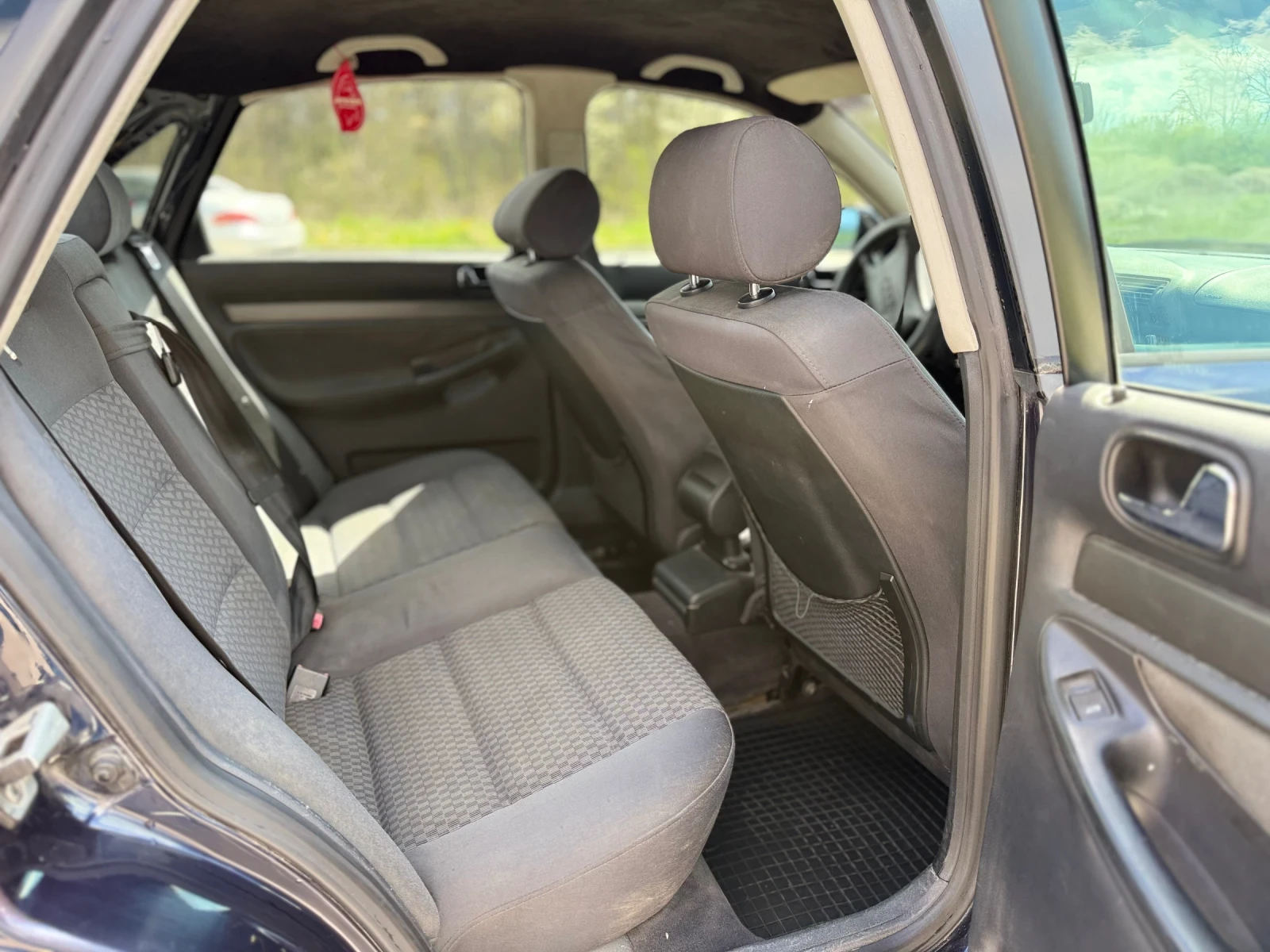 Audi A4 B5, снимка 8 - Автомобили и джипове - 54301512