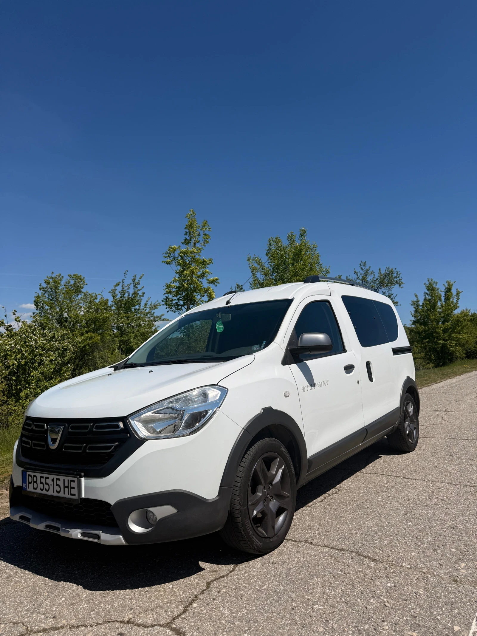 Dacia Dokker, снимка 3 - Автомобили и джипове - 54318031