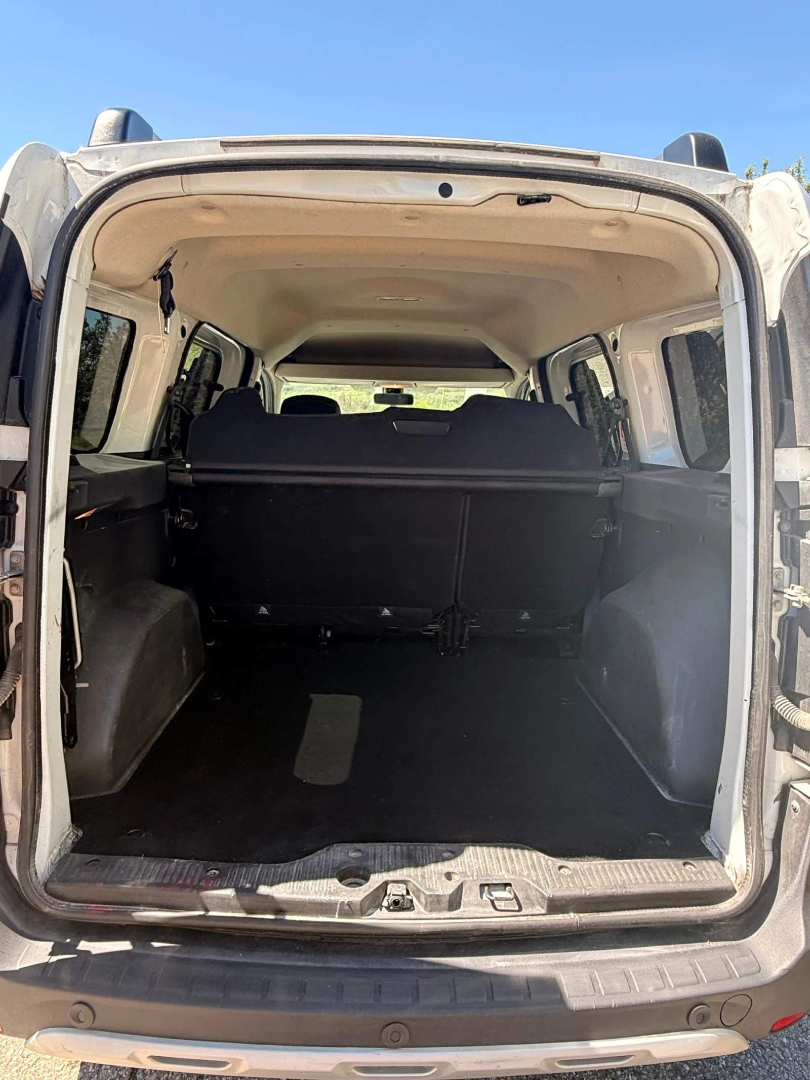 Dacia Dokker, снимка 6 - Автомобили и джипове - 54318031